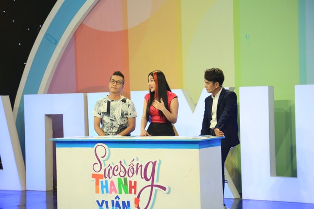 Vân Trang kịch liệt phản đối Hoàng Rapper khi bàn chuyện 'cả thèm chóng chán' của đàn ông ảnh 1