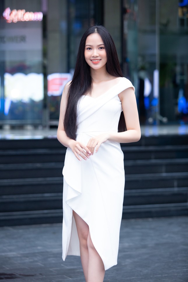 Dàn thí sinh Top 30 khu vực phía Nam sở hữu chiều cao ‘khủng’ ảnh 9