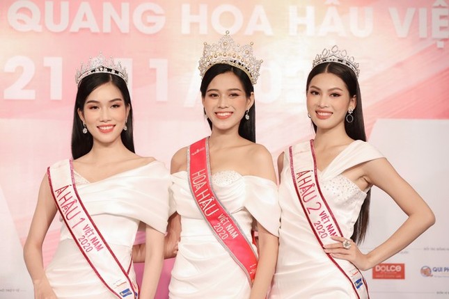 Á hậu Phạm Ngọc Phương Anh nói về tình cảm hậu trường cuộc thi HHVN 2020 ảnh 1