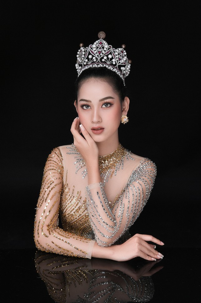Người đẹp Áo dài Lê Thị Tường Vy: Chỉ có học vấn mới giúp tôi không bị bỏ lại phía sau ảnh 2