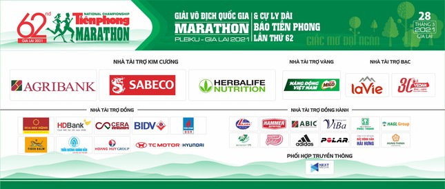Hoa hậu Đỗ Mỹ Linh háo hức đến Gia Lai dự giải Tiền Phong Marathon ảnh 1