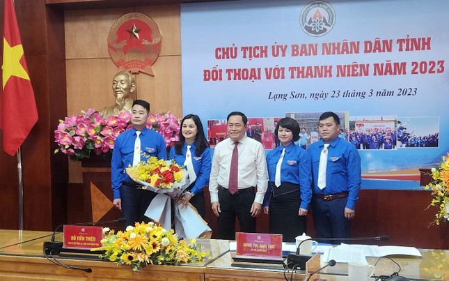 Chủ tịch UBND tỉnh Lạng Sơn đối thoại với thanh niên: 'Nóng' vấn đề việc làm, khởi nghiệp ảnh 7