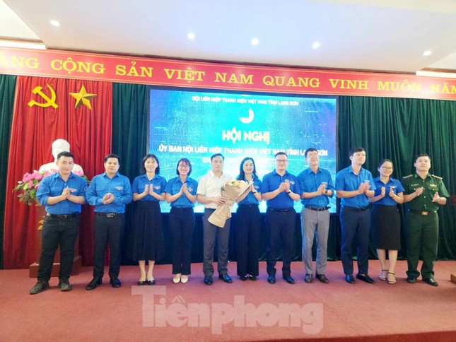 Tôn vinh thủ lĩnh áo xanh trên tuyến đầu Tổ quốc ảnh 10