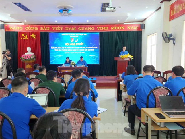 Tôn vinh thủ lĩnh áo xanh trên tuyến đầu Tổ quốc ảnh 8