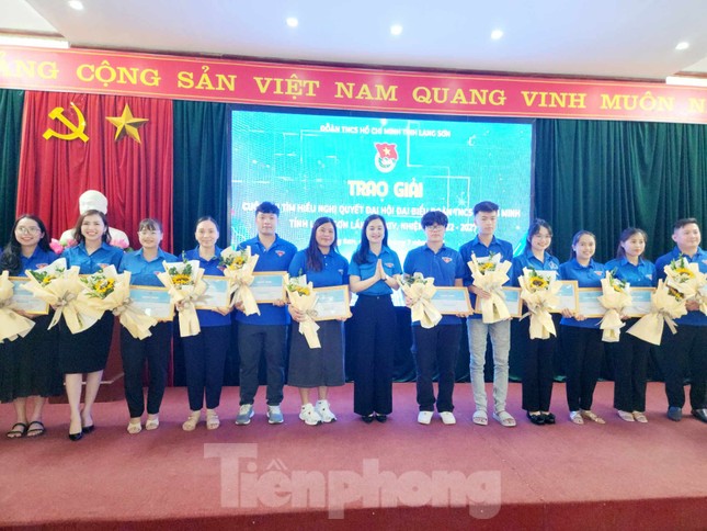 Tôn vinh thủ lĩnh áo xanh trên tuyến đầu Tổ quốc ảnh 9