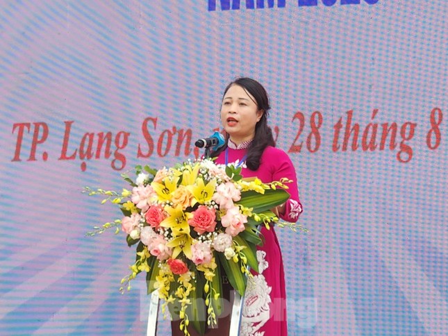 Tuyển dụng việc làm, du học thu hút giới trẻ xứ Lạng ảnh 1