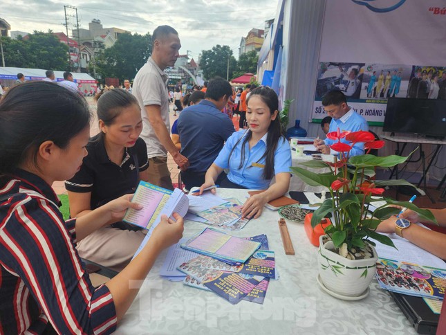 Tuyển dụng việc làm, du học thu hút giới trẻ xứ Lạng ảnh 8