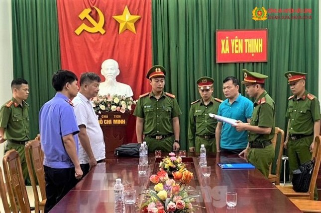 Bắt kế toán UBND xã mua bán hóa đơn khống ảnh 1