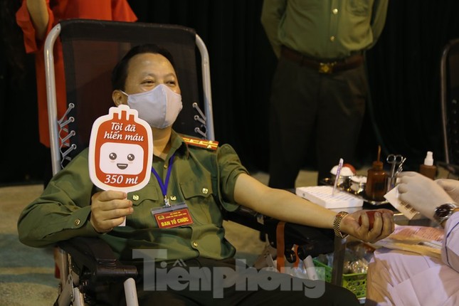 Hiến máu tình nguyện nơi biên ải ảnh 5