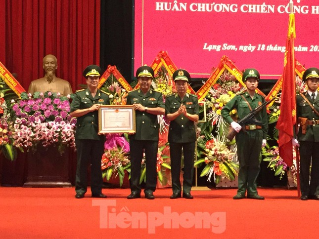 Bắt ma túy 'khủng', Biên phòng Lạng Sơn nhận huân chương Chiến công ảnh 1