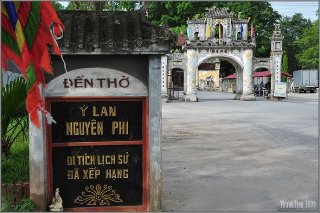 Quần thể di tích thờ Nguyên Phi Ỷ Lan nằm ở đâu?