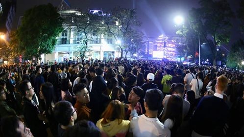 Pháo hoa rực sáng đón năm mới 2020 ảnh 61