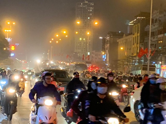 Pháo hoa rực sáng đón năm mới 2020 ảnh 12