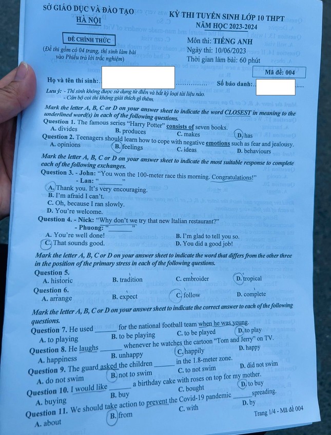 CẬP NHẬT: Đề thi, gợi ý đáp án môn Ngoại ngữ thi lớp 10 ở Hà Nội ảnh 1