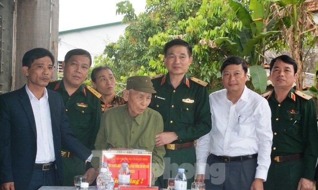 Quân ủy Trung ương, Bộ Quốc phòng dâng hương tưởng niệm 110 năm ngày sinh Đại tướng Chu Huy Mân ảnh 4