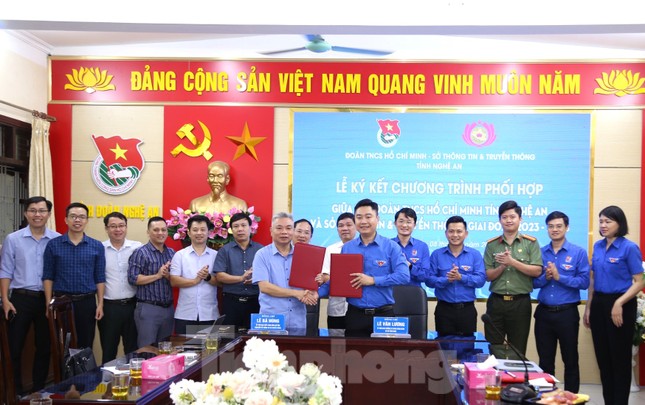 Tỉnh Đoàn, Sở thông tin và truyền thông Nghệ An phối hợp thúc đẩy chuyển đổi số ảnh 4