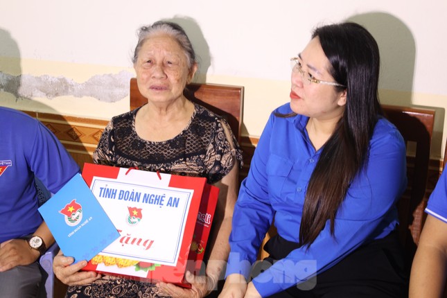 Hơn 8.000 đoàn viên, thanh niên Nghệ An ra quân cao điểm Chiến dịch Hành quân xanh ảnh 14