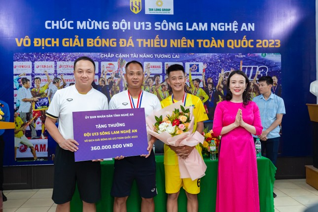  Tỉnh Nghệ An trao thưởng lớn cho U13 Sông Lam Nghệ An ảnh 3