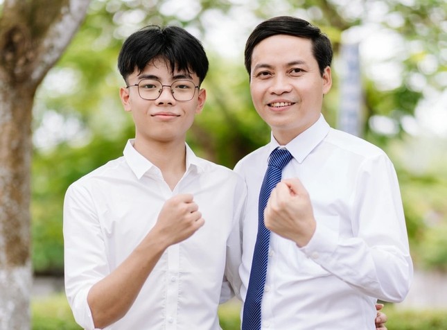 Thủ khoa khối A00 tỉnh Nghệ An là con nhà nông, không có điều kiện đi học thêm ảnh 3