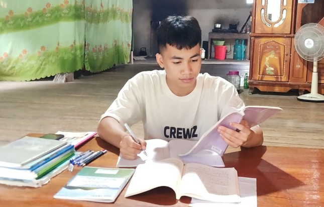 Nam sinh dân tộc Thái và hành trình thành thủ khoa khối C ảnh 2