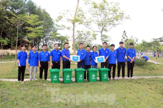 Hơn 10.000 đoàn viên thanh niên chung tay xây dựng nông thôn mới ảnh 1