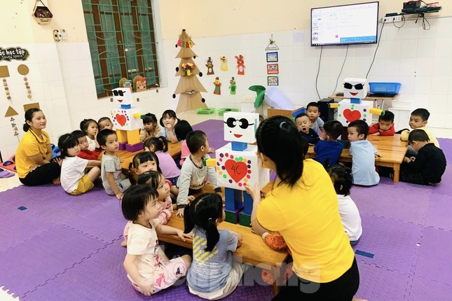 Nghệ An: Loay hoay giải bài toán thiếu 6.500 giáo viên ảnh 3