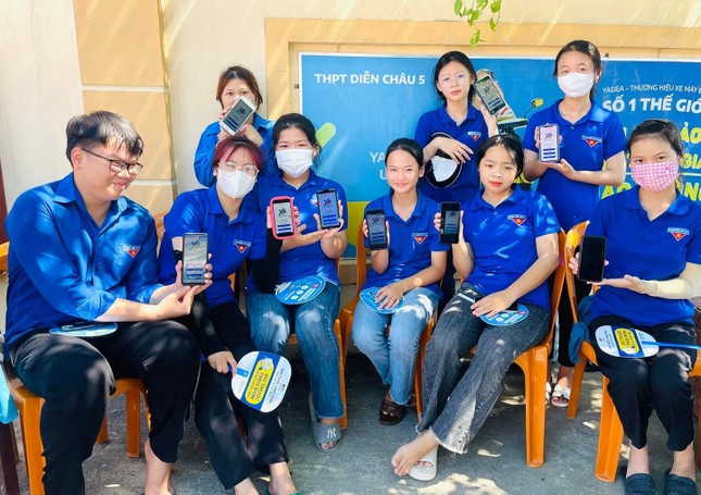 Đi tiếp sức mùa thi, đoàn viên thi tìm hiểu Nghị quyết Đại hội Đoàn ảnh 13