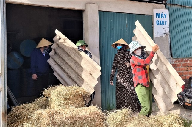 'Áo xanh' giúp người dân di dời nhà cửa, bàn giao mặt bằng cao tốc Bắc - Nam ảnh 8