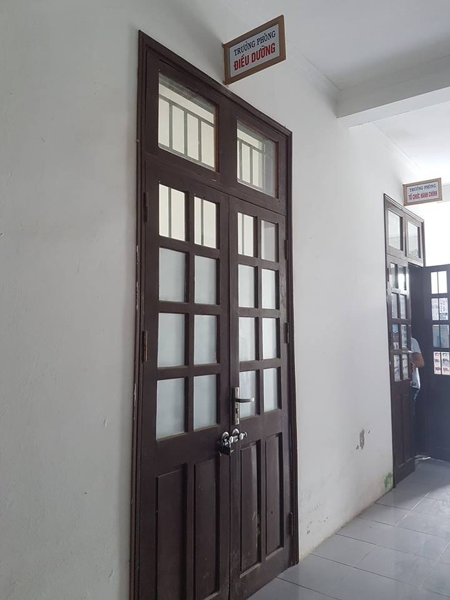Làm rõ việc trưởng phòng ném giày dọa đồng nghiệp trong giờ hành chính ảnh 2