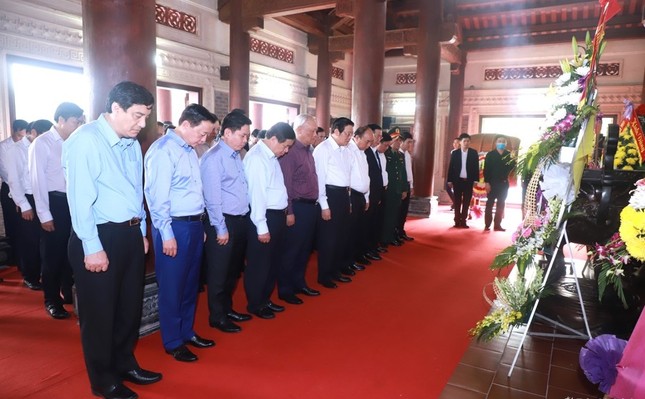 Thủ tướng dự Lễ hưởng ứng Chương trình trồng 1 tỷ cây xanh tại Nghệ An ảnh 2