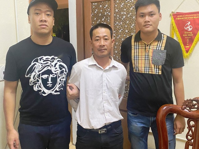 Nghi phạm truy sát, giết 2 người trong gia đình nhà vợ cũ khai gì? ảnh 1