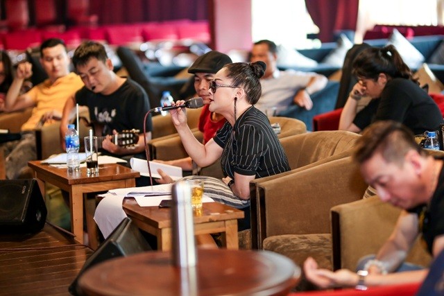 Như Quỳnh sút vài kí, ngậm sâm tập luyện cho liveshow ảnh 1