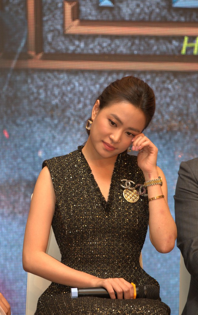 Hoàng Thùy Linh nghẹn ngào chia sẻ khi quay lại đóng phim VTV sau 12 năm ảnh 2