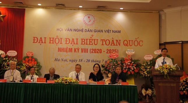 Giáo sư Lê Hồng Lý đắc cử Chủ tịch Hội Văn nghệ dân gian Việt Nam ảnh 2