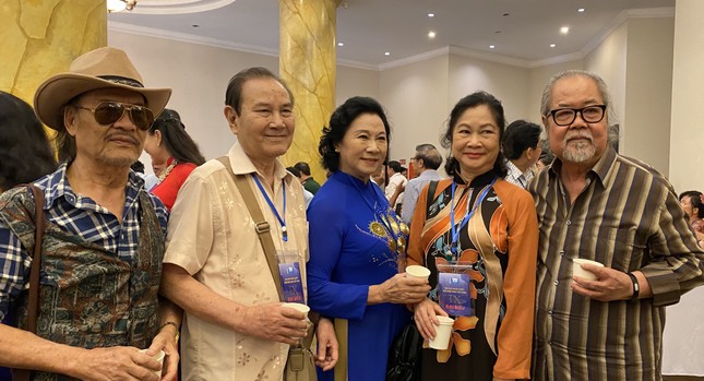 Hội Điện ảnh chưa thể bầu Chủ tịch, nóng lại vụ cổ phần hóa hãng phim ảnh 2