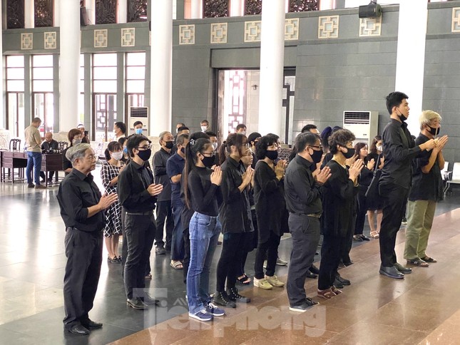 Nghẹn ngào tiễn đưa nhạc sĩ Phó Đức Phương về ‘đỉnh Phù Vân’ ảnh 5