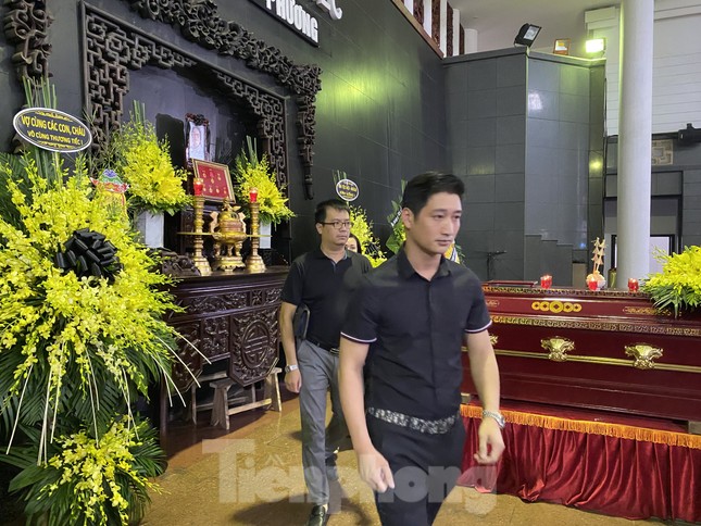 Nghẹn ngào tiễn đưa nhạc sĩ Phó Đức Phương về ‘đỉnh Phù Vân’ ảnh 14