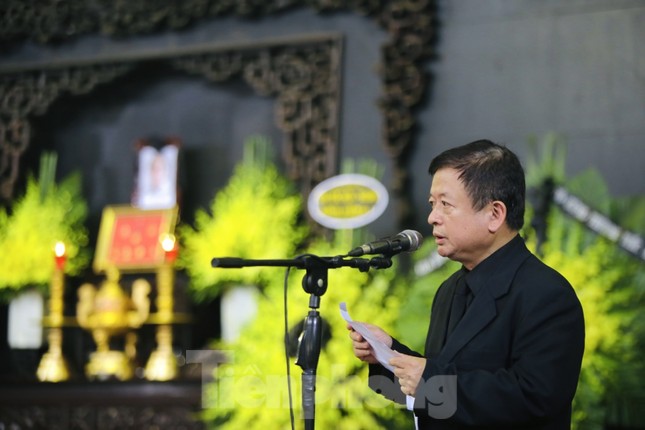 Nghẹn ngào tiễn đưa nhạc sĩ Phó Đức Phương về ‘đỉnh Phù Vân’ ảnh 1
