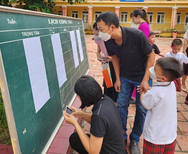 Phụ huynh ‘tố’ trường đòi tặng điều hòa, UBND huyện nói không đúng ảnh 1