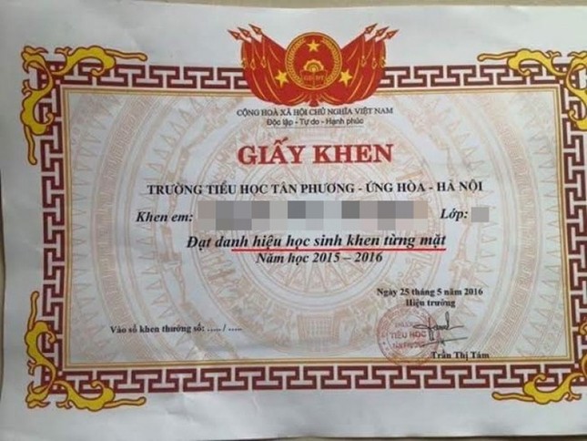 Bộ trưởng Phùng Xuân Nhạ: Không lạm dụng giấy khen vì dễ tác dụng ngược ảnh 1