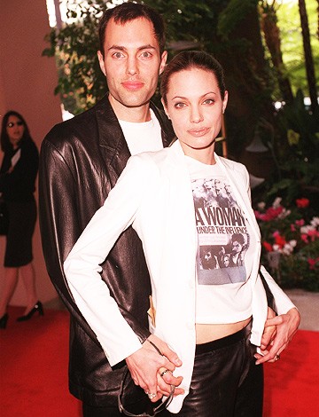 Hình ảnh đầu tiên của các con nhà Brangelina sau khi Jolie đòi ly hôn ảnh 5