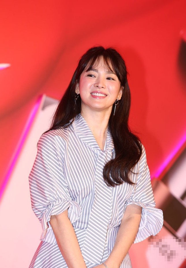 Song Hye Kyo xinh như búp bê tại sự kiện ở Đài Loan ảnh 6