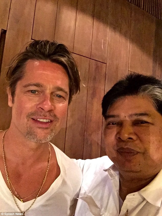 Angelina Jolie - Brad Pitt từng dùng hình xăm để ràng buộc nhau ảnh 5