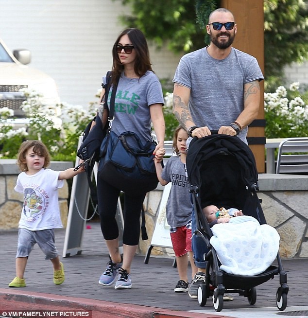 Megan Fox tái xuất rực lửa sau 7 tháng sinh con ảnh 8