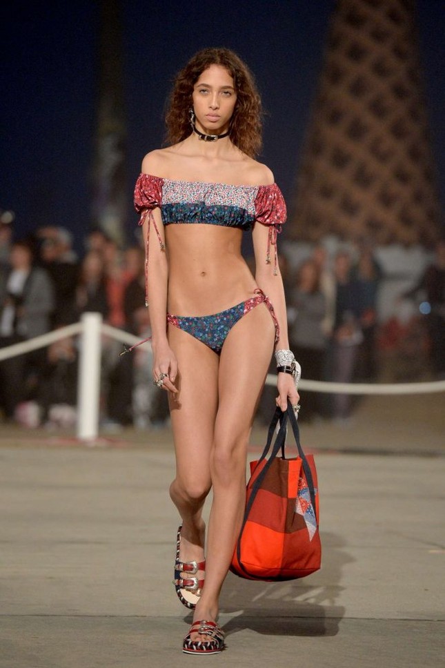 Hé lộ các ‘tân binh’ khuấy động Victoria’s Secret Fashion Show 2018 ảnh 13