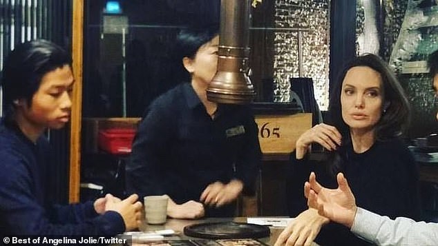 Angelina Jolie tìm trường đại học cho con trai ở Hàn Quốc ảnh 3