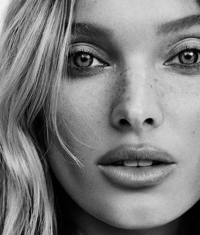 'Búp bê' Thụy Điển Elsa Hosk sắc vóc gợi cảm với vòng eo 58 ảnh 15