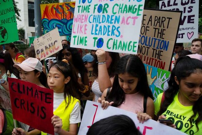 Giới trẻ toàn cầu ủng hộ mạnh mẽ ‘chiến binh khí hậu’ 16 tuổi Greta Thunberg ảnh 1