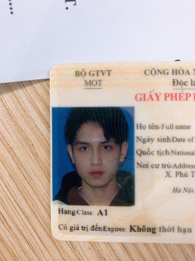 Nam sinh trường Y được mệnh danh là 'hot boy ảnh thẻ' ảnh 1