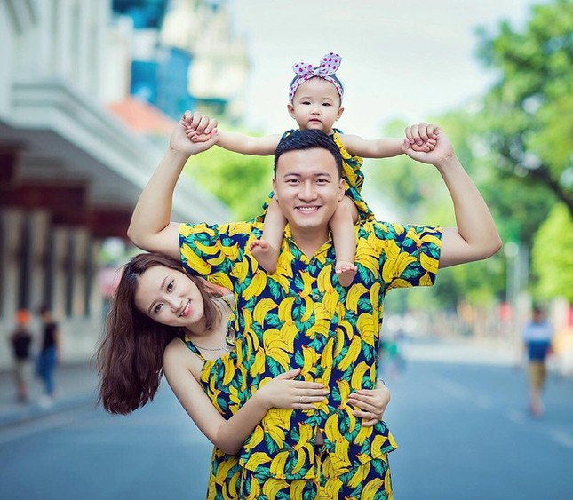Nữ sinh Học viện Tài chính lập gia đình, có con từ năm 18 tuổi ảnh 4